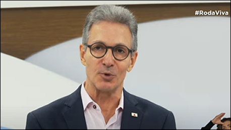 governos autoritários
