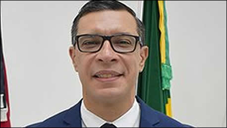governos autoritários