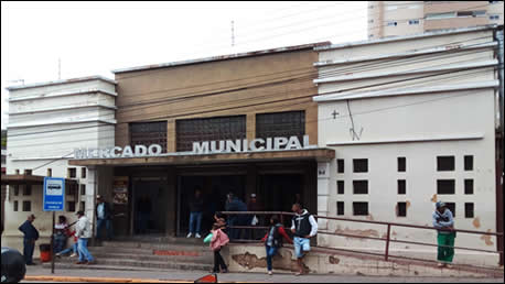 governos autoritários