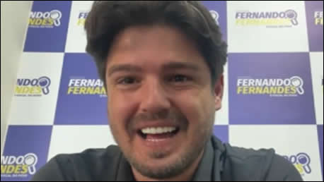 governos autoritários